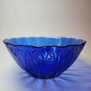 Royal Sapphire France Cobalt Blue Glass Serving Bowl - 1970s/80s
